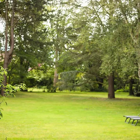 La Belle Monsoise Bed & Breakfast 3*