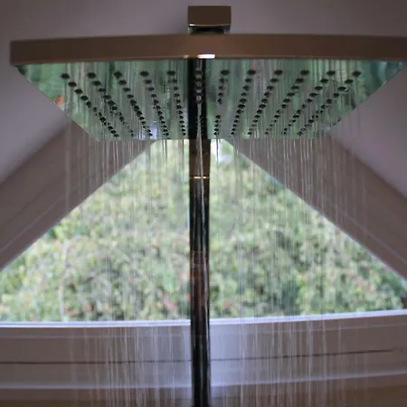 La Belle Monsoise Bed & Breakfast